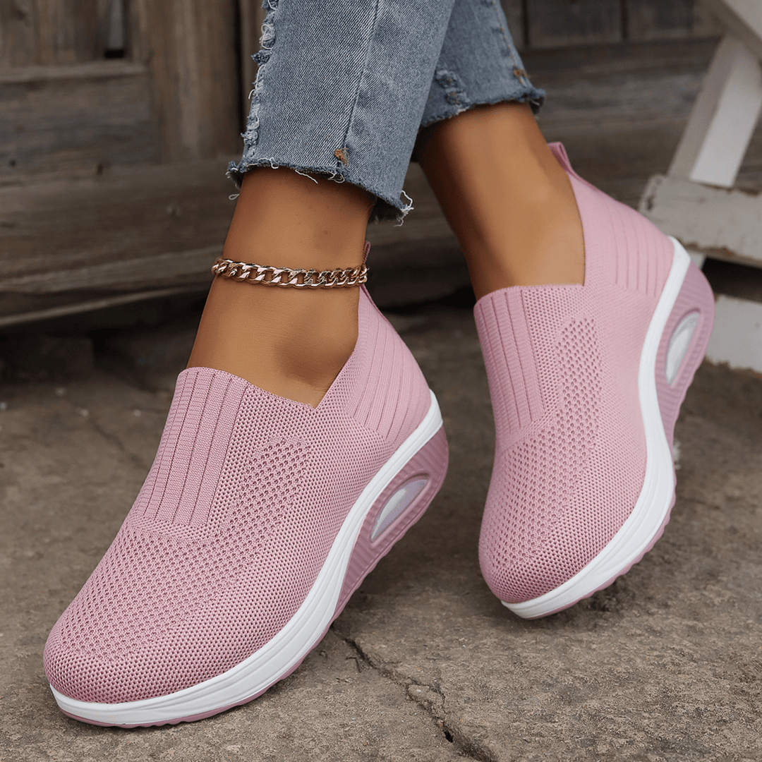 Chaussures femmes quotidiennes, offrant un soutien idéal et un confort durable pour vos pieds.