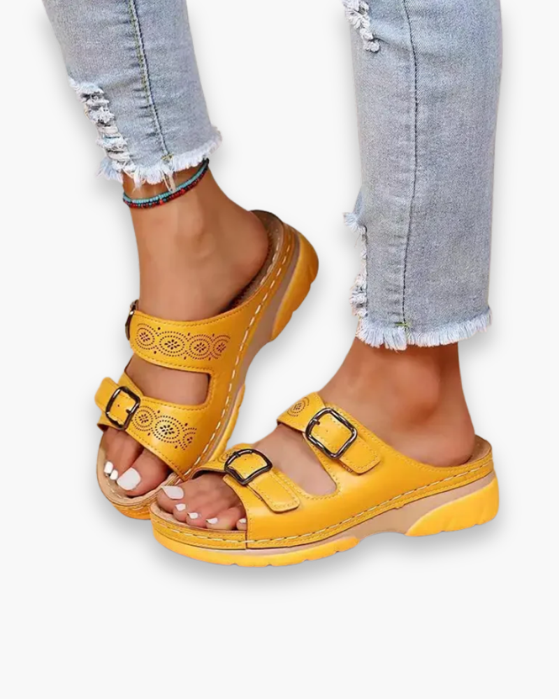 Sandales confortables et ergonomiques pour femme, idéales pour l'été. Un style tendance, légères et ajustables.