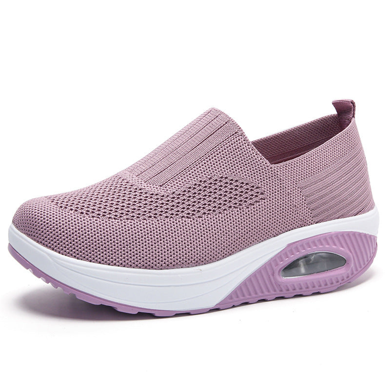 Chaussures slip-on femme confortables, offrant un amorti optimal pour les loisirs et le quotidien.