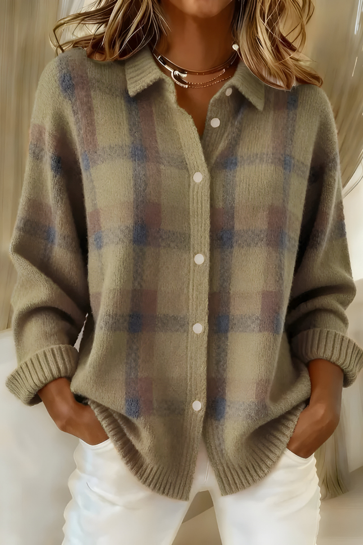 Cardigan longue femme à carreaux, style décontracté chic, un pull essentiel pour la mode féminine.