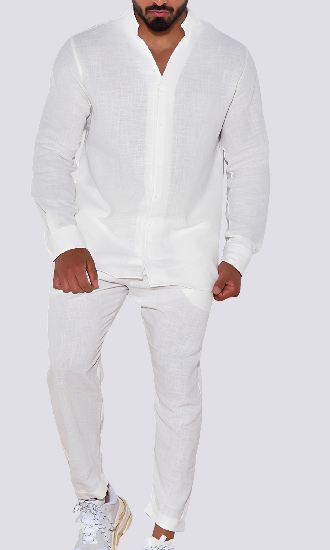 Ensemble homme deux pièces : sweat et pantalon lounge gris, parfait pour une tenue décontractée et confortable au quotidien.