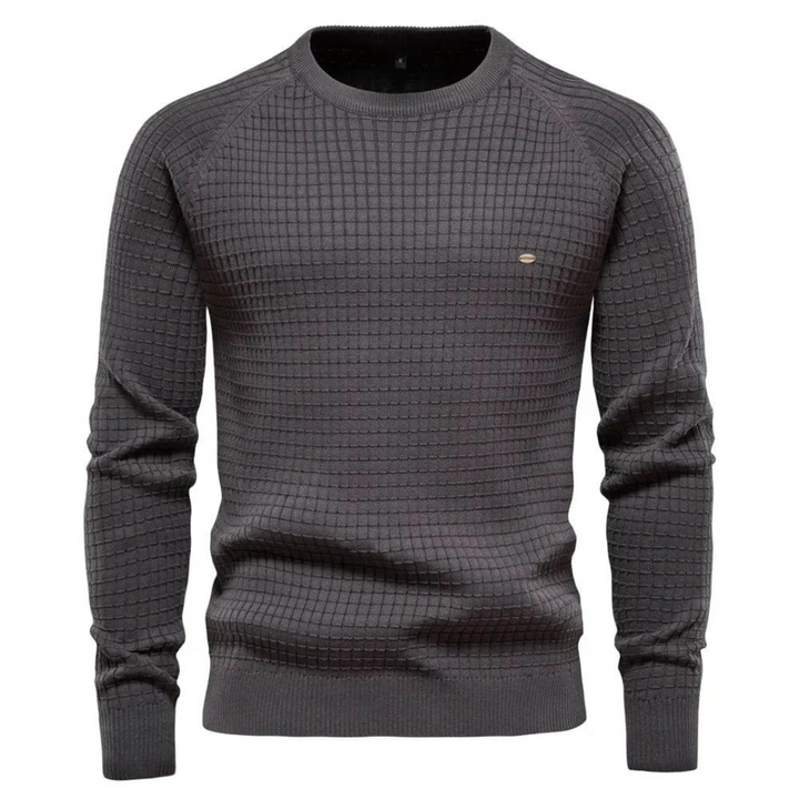 Pull homme confortable en maille douce, col rond. Idéal pour un confort quotidien et look décontracté chic.
