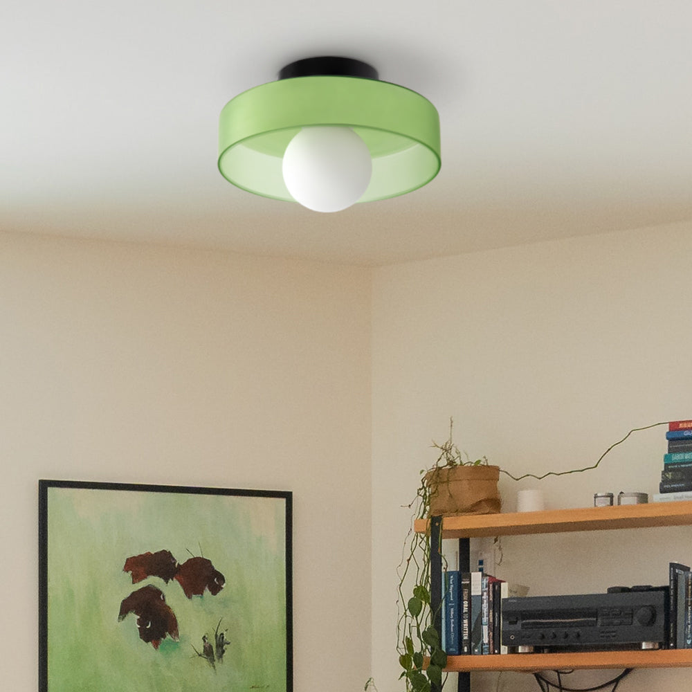 Lampe LED ronde moderne, s'intègre parfaitement dans une cuisine contemporaine.
