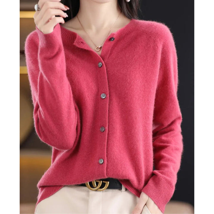 Cardigan femme confortable, gilet à col rond pour un style polyvalent en toute saison.