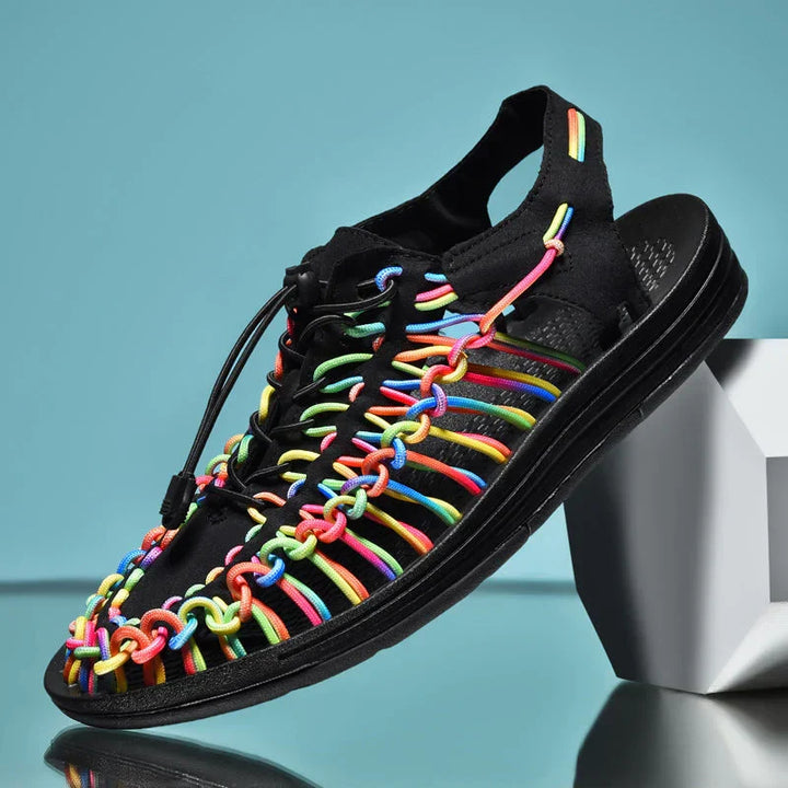Sandales hommes décontractées stylées, maille respirante. Idéales pour un look estival confortable au quotidien.