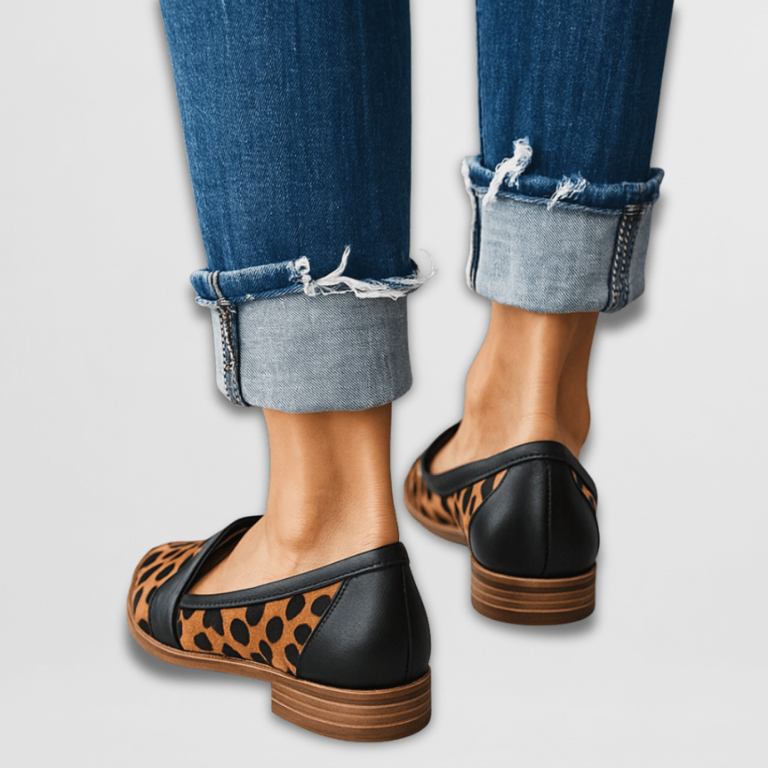 Paire de mocassins souples, confortables et décontractés pour femmes, chaussures plates et légères, style quotidien.