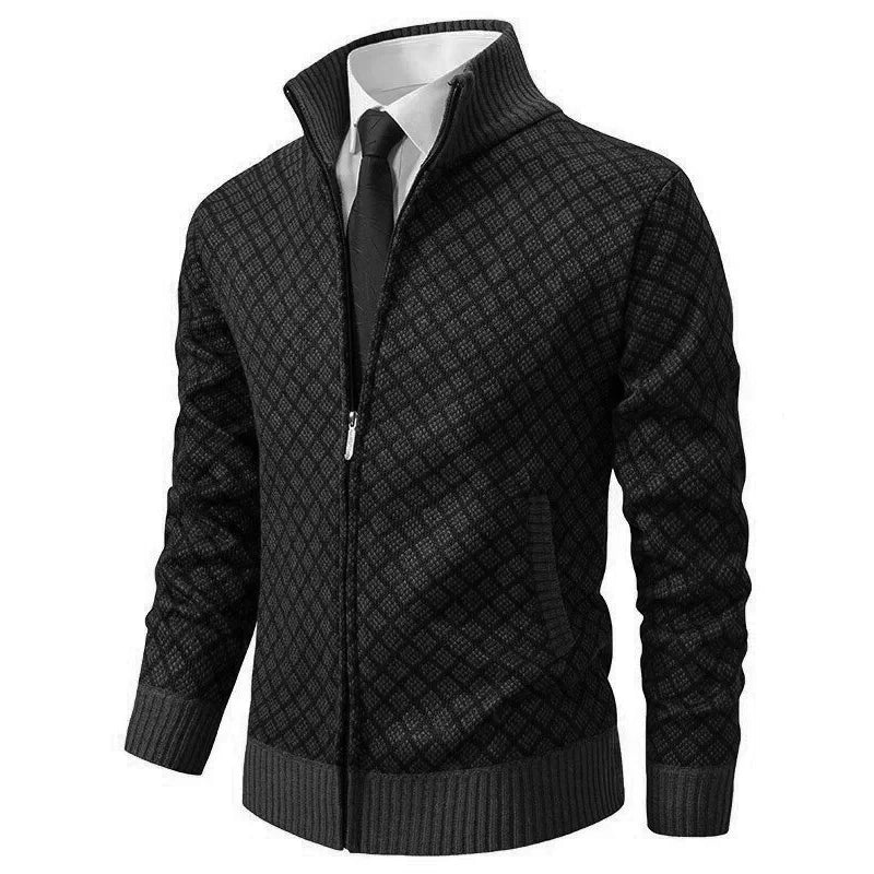 Cardigan homme zippé col montant élégant, motif jacquard. Idéal pour un look casual chic.
