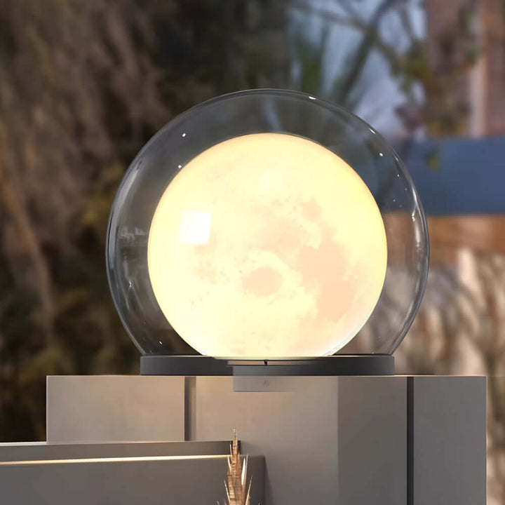 Lampe de jardin LED moderne et élégante. Éclairage extérieur résistant aux intempéries pour votre espace vert.