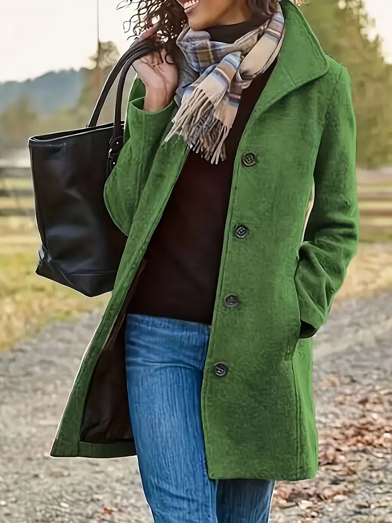 Manteau femme élégant pour l'hiver, doublure chaude, coupe féminine. Parfait pour rester stylée.
