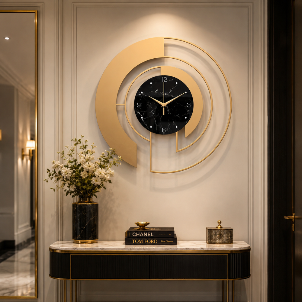 Décoration murale élégante: horloge silencieuse au design géométrique pour chambre.
