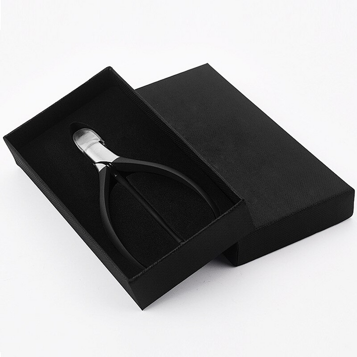 Coupe-ongles hygiénique pour un soin des ongles impeccable. Sa précision est parfaite pour manucure et pédicure facile.