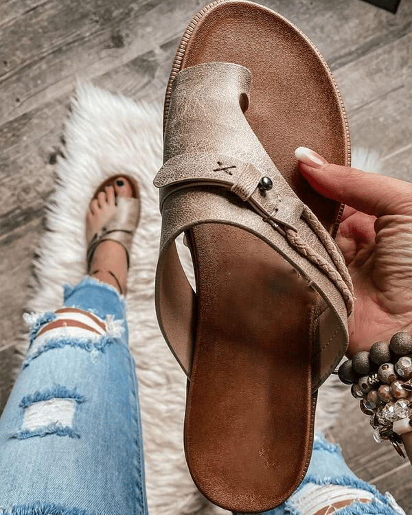 Sandales Delia orthopédiques été femmes, offrant un confort exceptionnel et un soutien podologique pour un bien-être assuré.