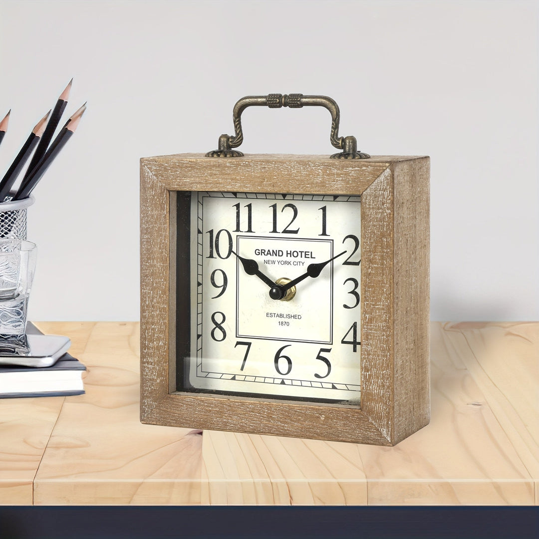 Horloge de cheminée en bois et verre, design élégant pour compléter votre décoration de salon ou bureau.