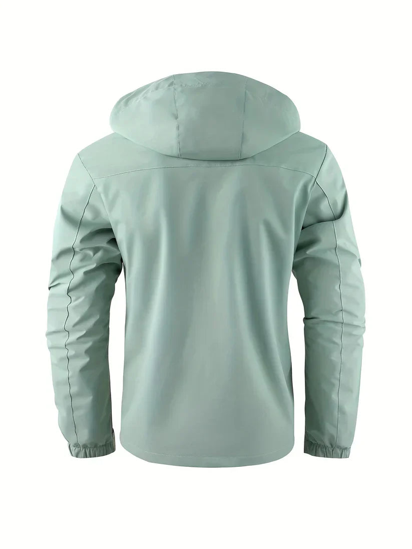 Veste homme cargo robuste avec multiples poches, parfaite pour l'hiver. Style casual durable et pratique.