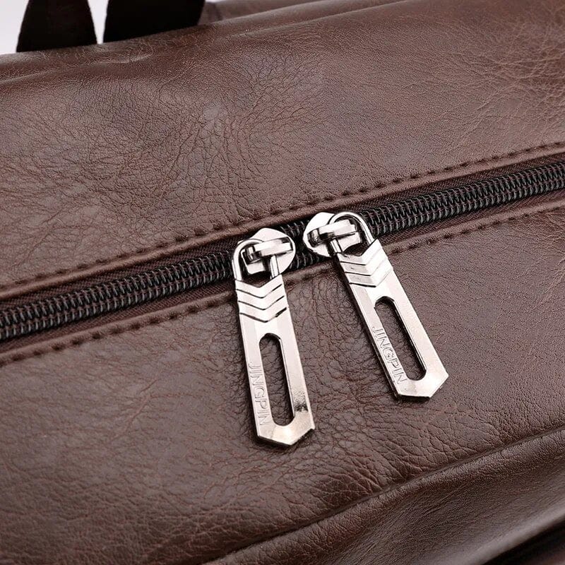 Maroquinerie homme : sac à dos noir en cuir PU, étanche, pour ordinateur. Parfait pour les déplacements.