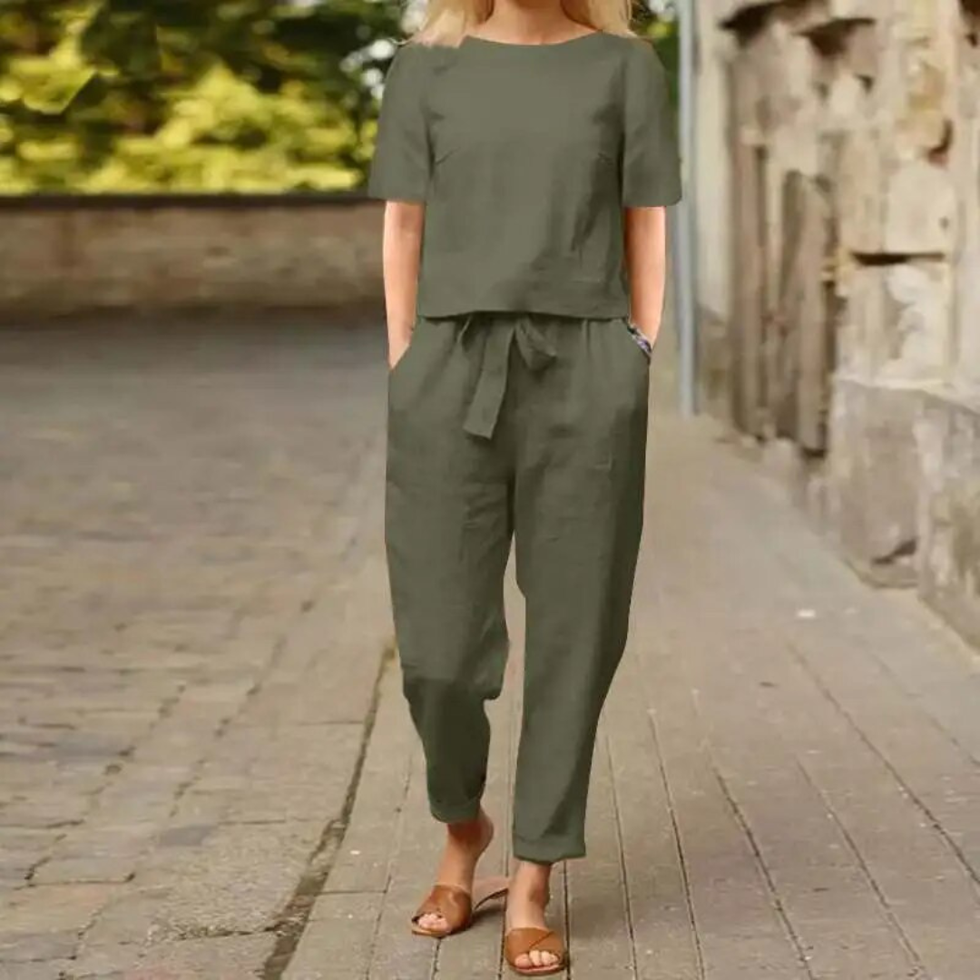 Mode féminine : ensemble deux pièces chic et confortable, idéal pour l'été et le printemps. Tenue polyvalente.