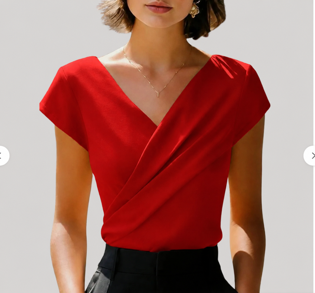 Blouse femme cache-cœur chic, col V, manches courtes. Un haut élégant et confortable pour le quotidien.