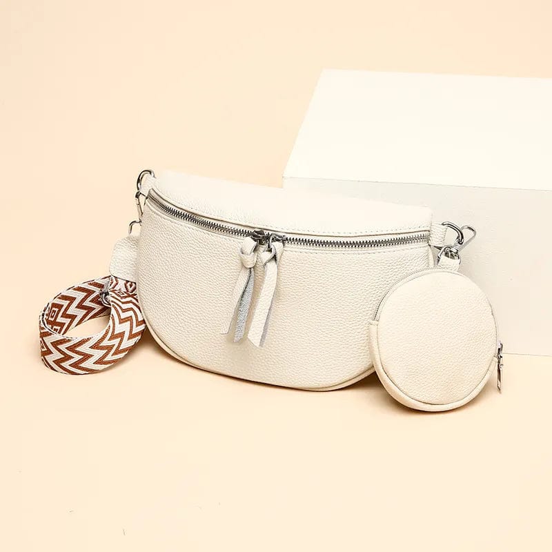 Sac banane en cuir véritable, design tendance pour femme, avec bandoulière ajustable, look moderne.