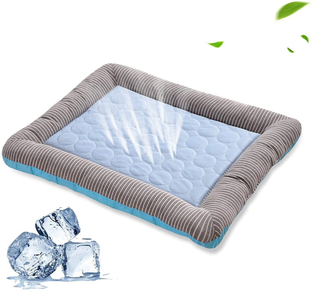 Tapis respirant en soie glacée pour chien et chat, anti-chaleur, parfait pour les chaudes journées d'été.