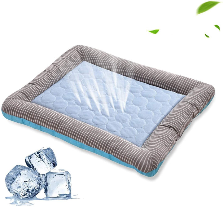 Tapis respirant en soie glacée pour chien et chat, anti-chaleur, parfait pour les chaudes journées d'été.