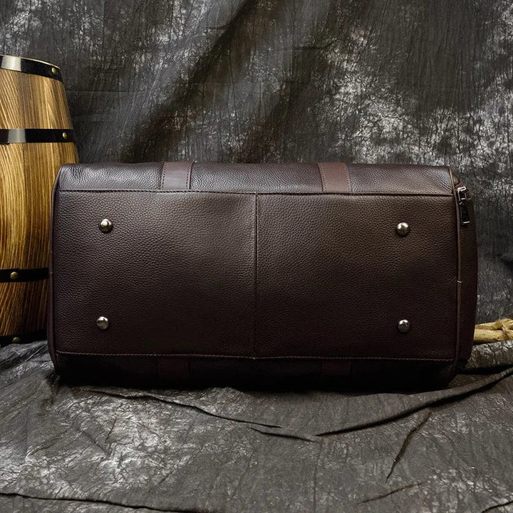 Sac homme en cuir veritable, sport chic, ideal bureau, sport et week-end.