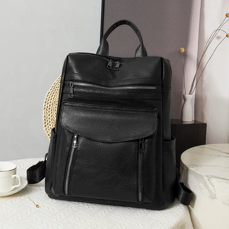 Sac à dos femme polyvalent, en cuir vegan intemporel, pour une élégance chic en toutes situations.