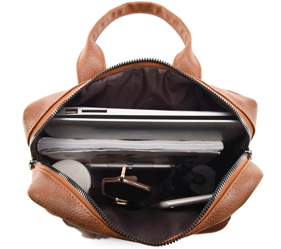 Sac à dos femme en cuir vegan, l'accessoire chic et intemporel pour un style unique au quotidien.