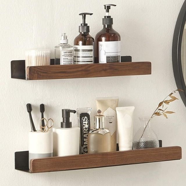 Rangement mural naturel pour salle de bain : étagère en bois massif auto-adhésive. Optimise l'espace.