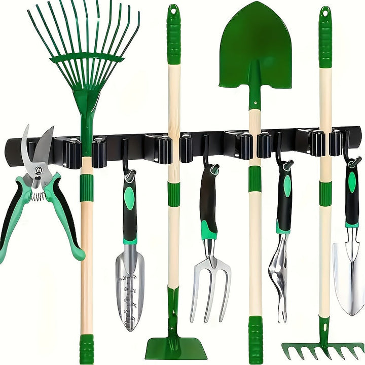 Organisateur mural résistant pour garage, parfait pour stocker outils et fournitures de jardinage.