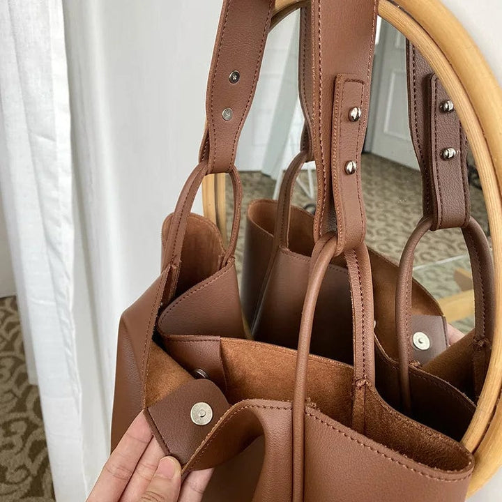 Sac à main femme mode éthique. Grand cabas en cuir vegan texturé, couleur tendance.