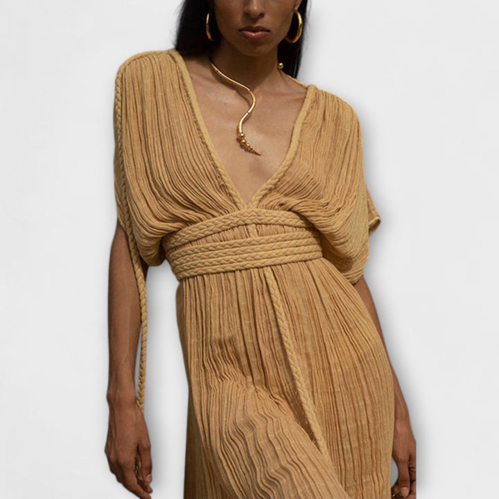 Robe maxi kimono femme, élégante et fluide. Style grec parfait pour un été chic, la plage ou des vacances décontractées.