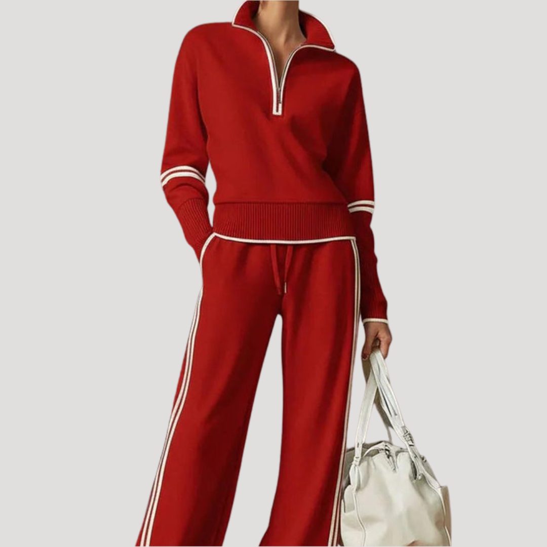 Ensemble maille femme, haut col zippé et pantalon large fluide. Silhouette élégante et décontractée.