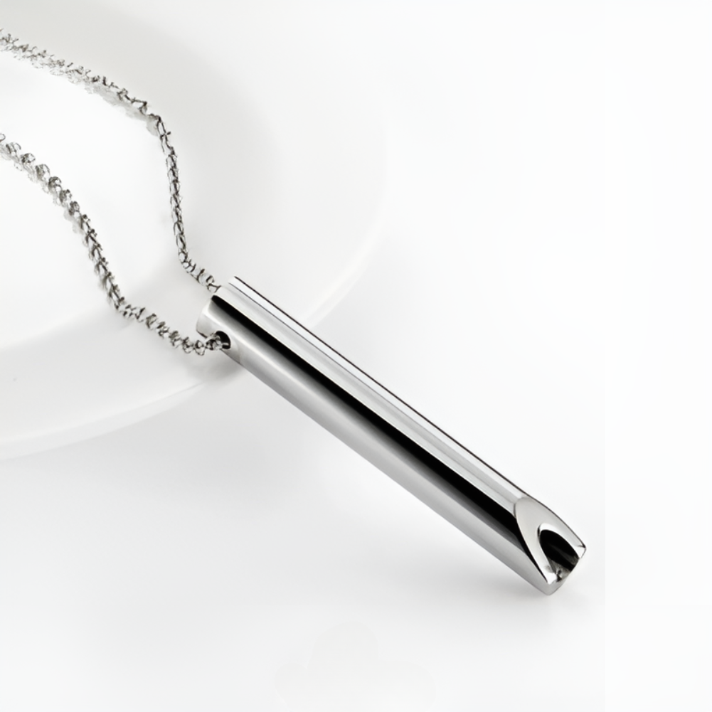 Élégant collier respiratoire or rose, soutien au sevrage tabagique et relaxation profonde.