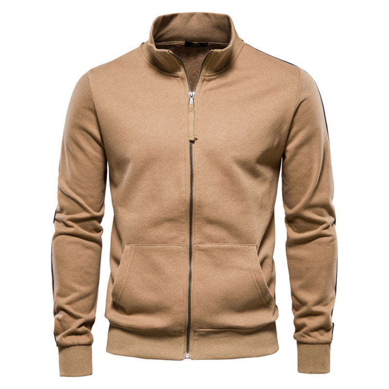 Sweatshirt décontracté homme bleu marine, parfait pour le bureau ou sport, style moderne et confort optimal.