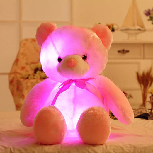 Cadeau parfait: LumiBear, une peluche doudou avec lumière LED pour réconforter les enfants et éclairer leurs nuits.