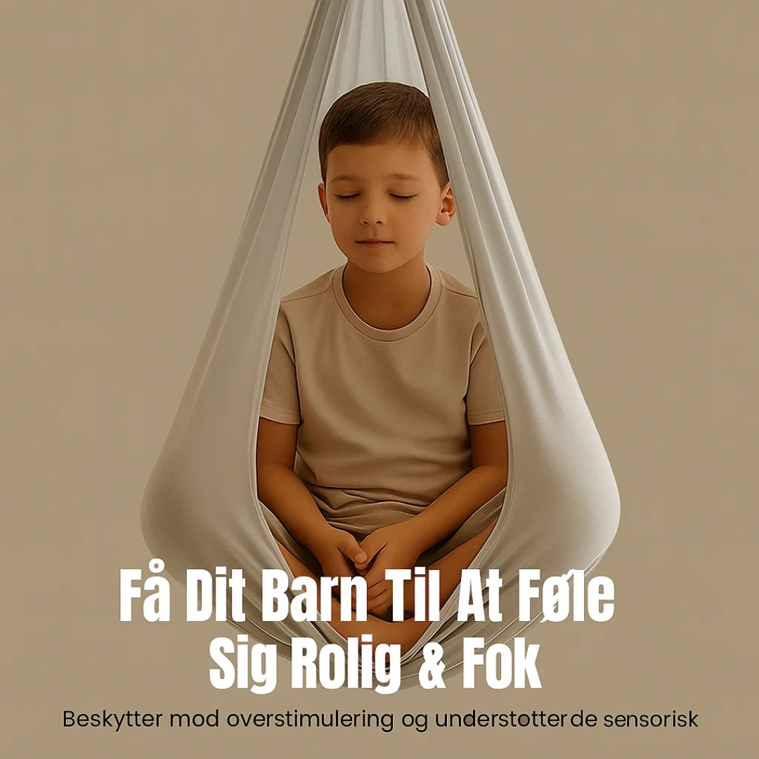 Balançoire thérapeutique suspendue pour enfants autistes, idéale pour la détente intérieure et le calme.