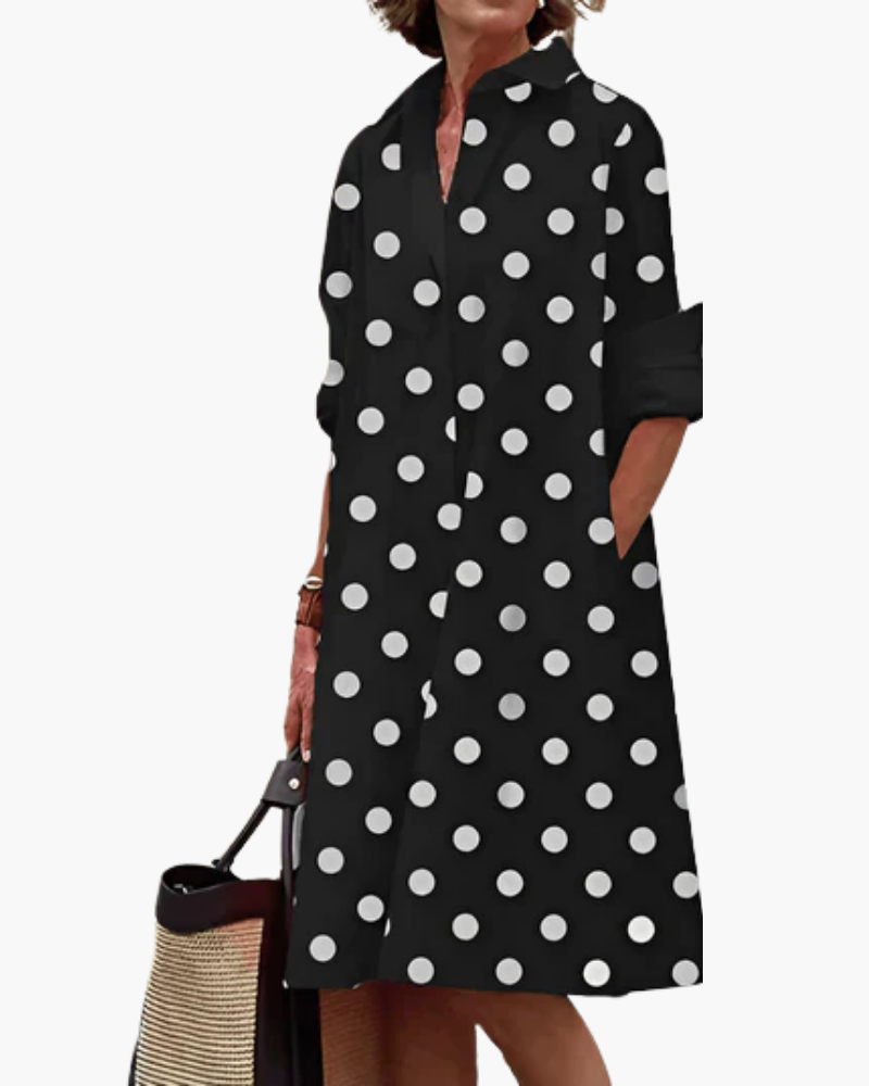 Robe chemise femme ample et chic, design moderne, style mode printemps-été, confortable et fluide.