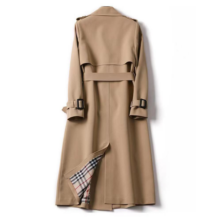 Trench-coat femme classique fermé, silhouette élégante et intemporelle, offrant une protection coupe-vent.