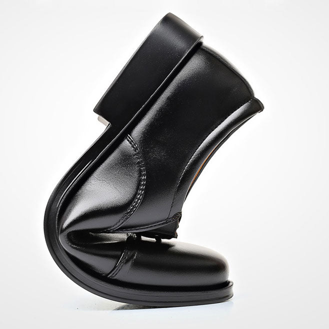 Chaussures d'affaires homme, formelles et orthopédiques, alliant élégance et confort durable pour le bureau.