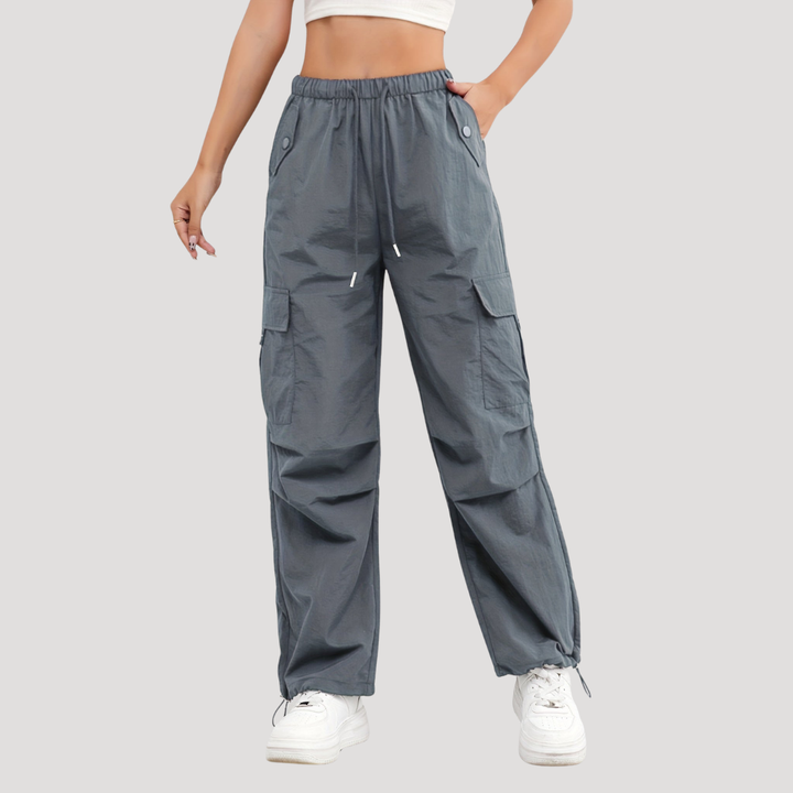 Vêtement décontracté: pantalon cargo femme taille haute, tissu doux pour mode urbaine et confort.