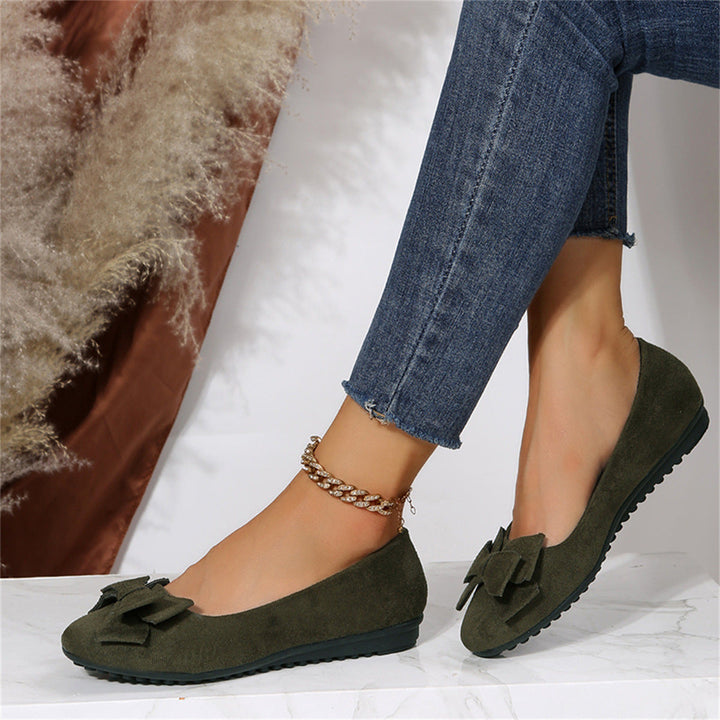 Chaussures de marche orthopédiques pour femmes, conçues pour un confort et un soutien actifs.