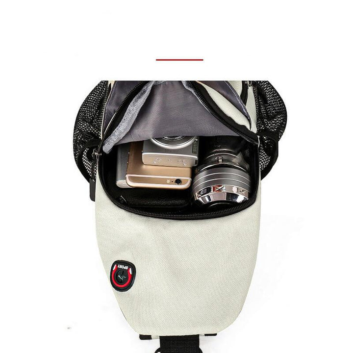Mini sac à dos bandoulière femme, compact et résistant pour le voyage léger.