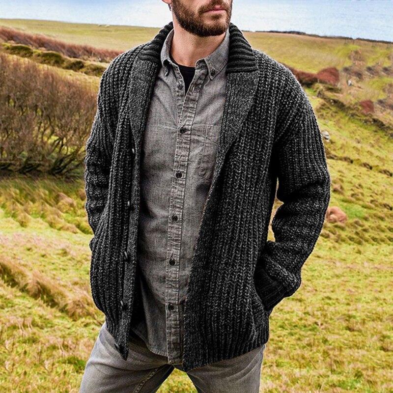 Veste cardigan homme moderne, style casual pour hiver/automne. Vêtement masculin confortable, chaud et élégant.