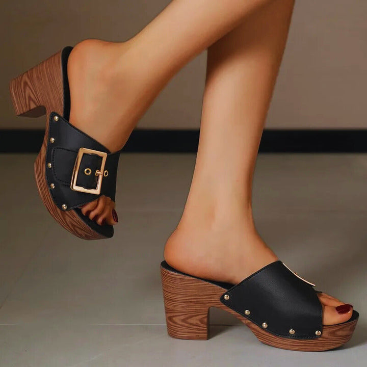 Chaussures femmes à talons plateforme confortables, style raffiné pour l'été.