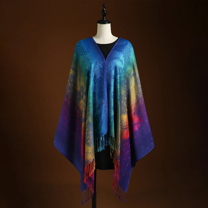 Zoom sur une écharpe douce et élégante pour femmes, coloris or et bleu. Accessoire mode intemporel.