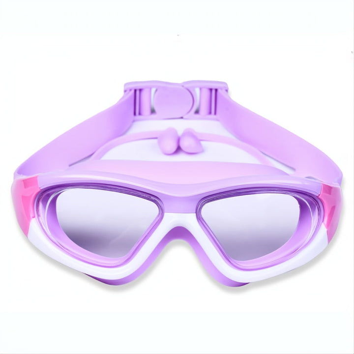 Gros plan : Lunettes natation enfant anti-buée silicone, confort maximal piscine.