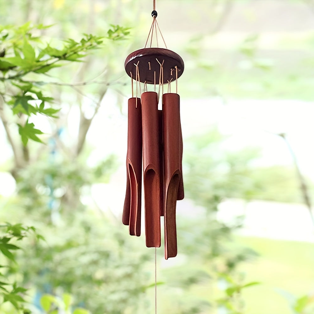 Carillon en bambou naturel, créant des sons doux et apaisants pour votre espace.
