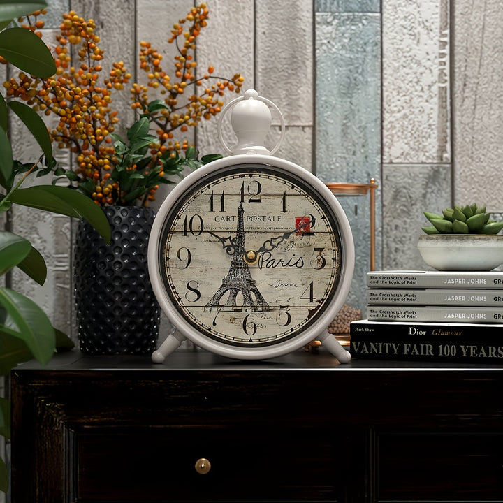 Cadeau idéal : Horloge silencieuse Tour Eiffel en métal, un accessoire de bureau élégant et décoratif.