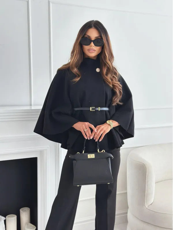 Pull femme ceinturé, col roulé chic, apporte élégance et confort à votre garde-robe d'automne.