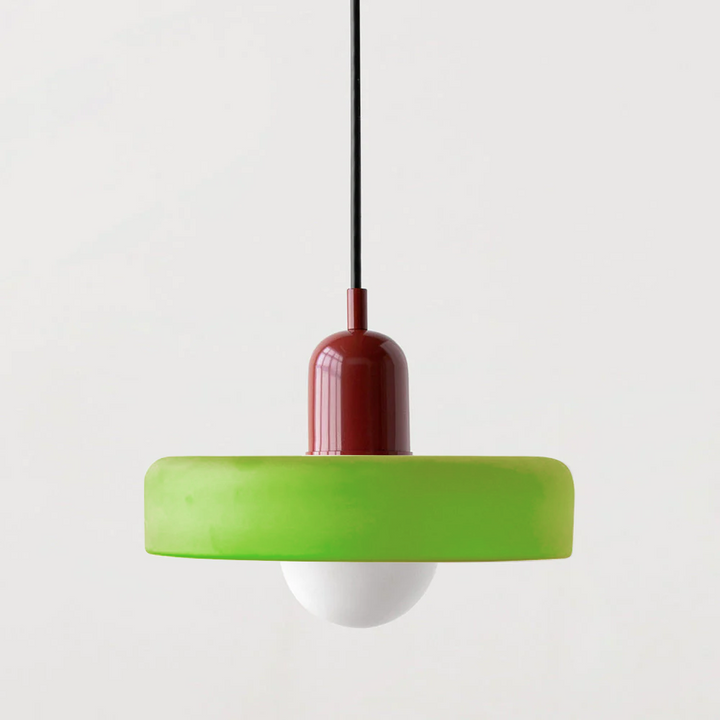Suspension ColorLoop, lampe design Bauhaus, verre coloré, lumière ambiante, hauteur réglable, style moderne.